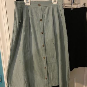 NEVER WORN Mint midi skirt